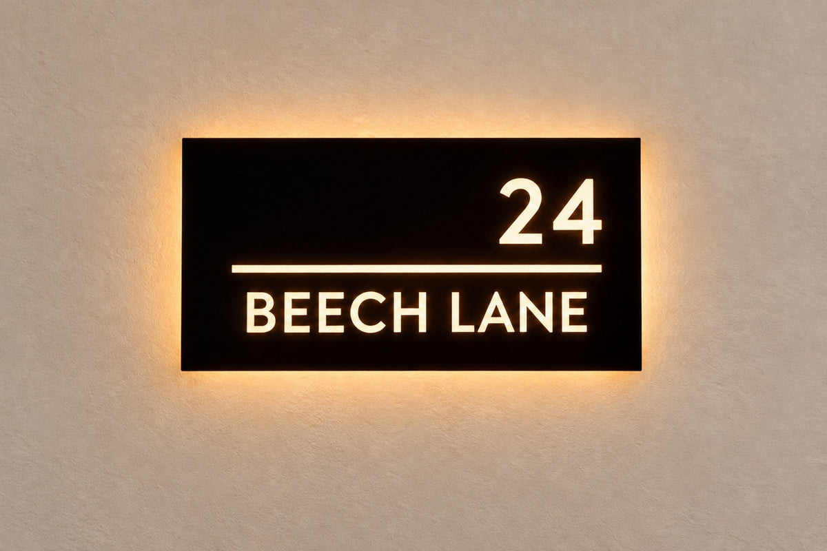 PortGlow 10 x 20 cm rectangular size option, source-reference illustration with 24 Beech Lane example address.