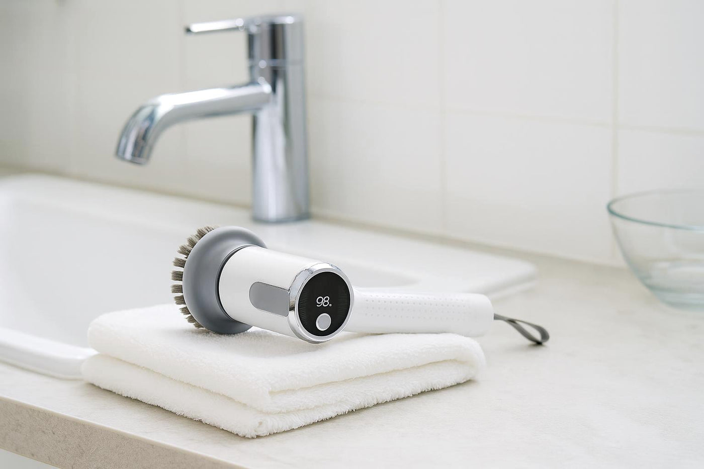 Zunlo enhanced product photograph - ScrubMate Smart Electric Cleaning Brush